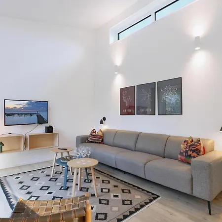 2 Bedroom Beautiful In Lembruch-duemmer Feriehus *
